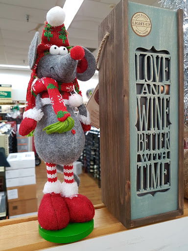 Liquor Store «Crown Wine & Spirits», reviews and photos, 1030 NE 15th Ave, Fort Lauderdale, FL 33304, USA