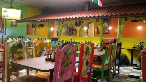 Mexican Restaurant «La Plaza Tapatia», reviews and photos, 4233 Shoppers Ln, Columbus, OH 43228, USA