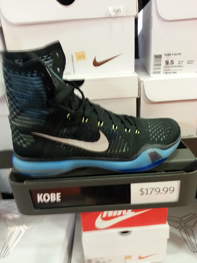 Clothing Store «Nike Factory Store», reviews and photos, 2350 Grand Cypress Dr #350, Wesley Chapel, FL 33544, USA