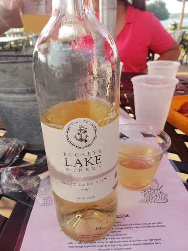 Winery «Buckeye Lake Winery, Inc», reviews and photos, 13750 Rosewood Rd NE, Thornville, OH 43076, USA