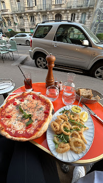 Pizza du Restaurant italien Ristorante Dino à Paris - n°2