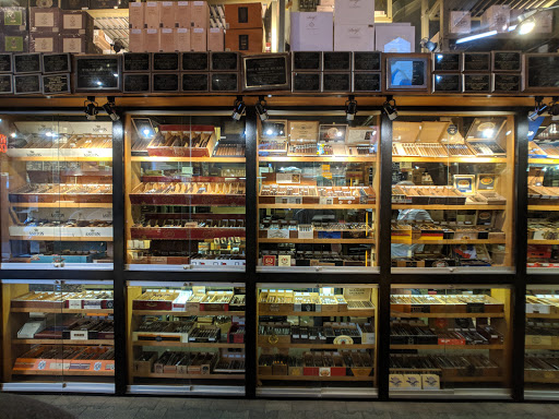 Tobacco Shop «Up Down Cigar», reviews and photos, 1550 N Wells St, Chicago, IL 60610, USA