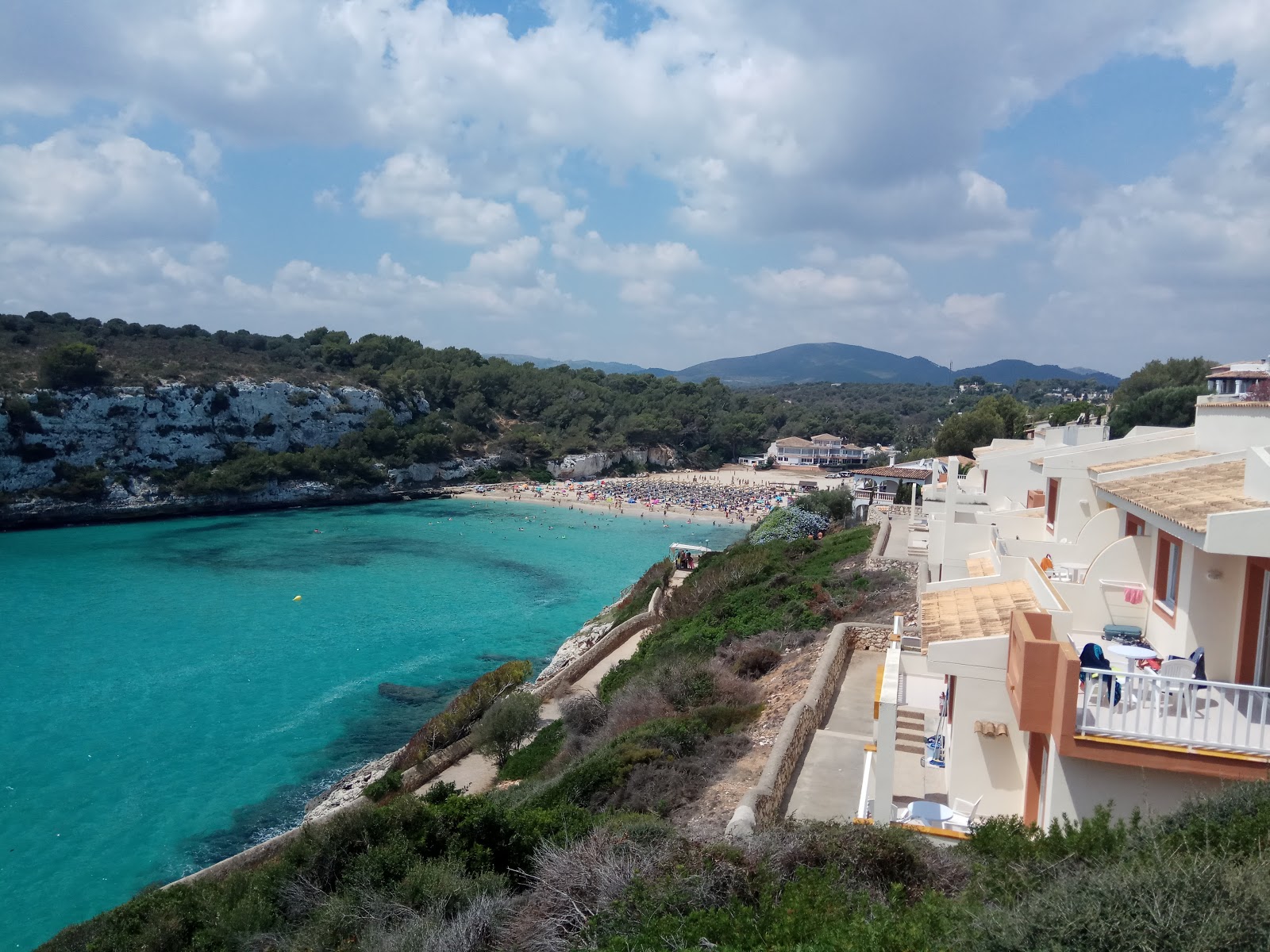 Foto de Playa de Estany d'en Mas y el asentamiento