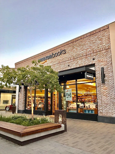 Book Store «Amazon Books», reviews and photos, 4545 La Jolla Village Dr, San Diego, CA 92122, USA