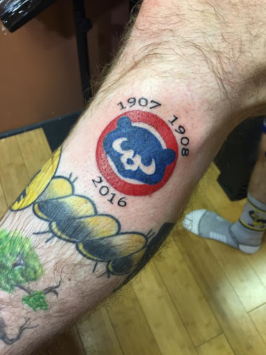 Tattoo Shop «Bee Tattoo Inc», reviews and photos, 5149 North Broadway, Chicago, IL 60640, USA