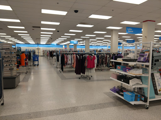 Clothing Store «Ross Dress for Less», reviews and photos, 2803 Battleground Ave, Greensboro, NC 27408, USA