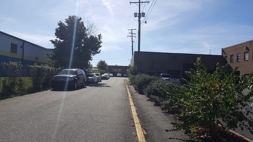 Auto Body Shop «Cedar Park Auto Body | Collision Repair Center in Fairfax, Virginia», reviews and photos, 8427 Hilltop Rd, Fairfax, VA 22031, USA