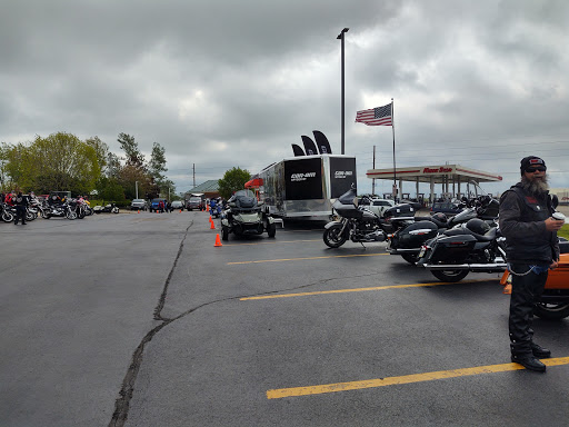 Suzuki Motorcycle Dealer «Metro Harley-Davidson Suzuki Can-Am», reviews and photos, 2415 Westdale Dr SW, Cedar Rapids, IA 52404, USA