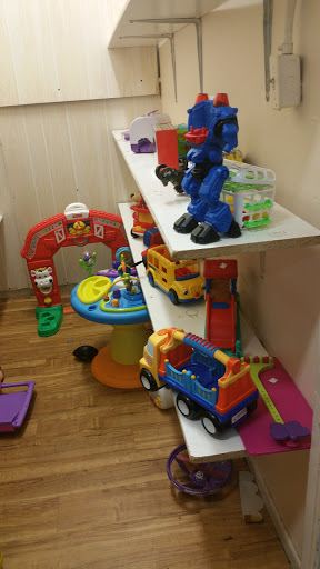 Non-Profit Organization «St. Vincent de Paul Thrift Store», reviews and photos, 213 Main St, West Chicago, IL 60185, USA