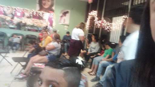 Beauty Salon «Kary Elys Hair Salon», reviews and photos, 111 N 6th St, Conroe, TX 77301, USA