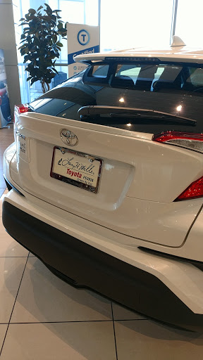 Toyota Dealer «Larry H. Miller Toyota Peoria», reviews and photos, 8633 W Bell Rd, Peoria, AZ 85382, USA