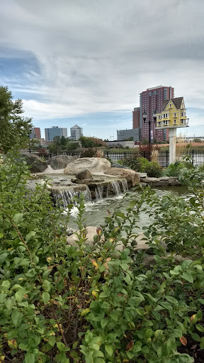 Golf Course «Riverwalk Mini Golf», reviews and photos, 550 Justison St, Wilmington, DE 19801, USA