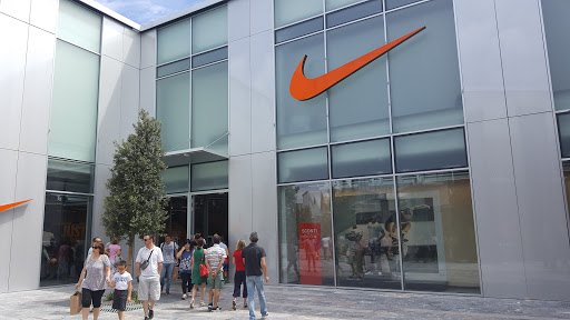 Nike stores Milan