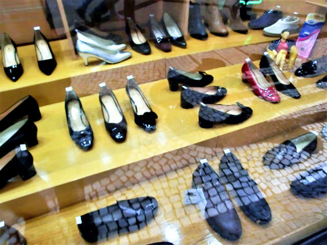 Sapataria Lisbonense - Loja de calçado