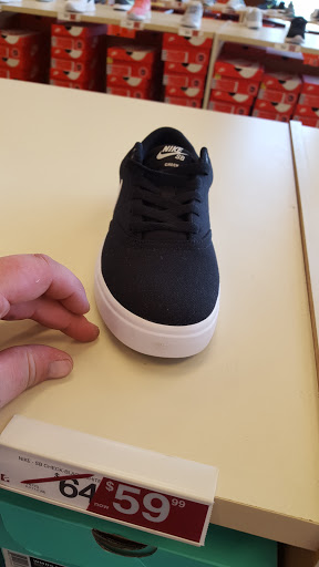 Shoe Store «Famous Footwear», reviews and photos, 180 N West End Blvd, Quakertown, PA 18951, USA