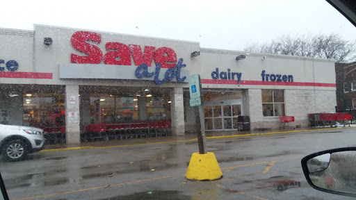 Grocery Store «Save-A-Lot», reviews and photos, 7240 S Stony Island Ave, Chicago, IL 60649, USA