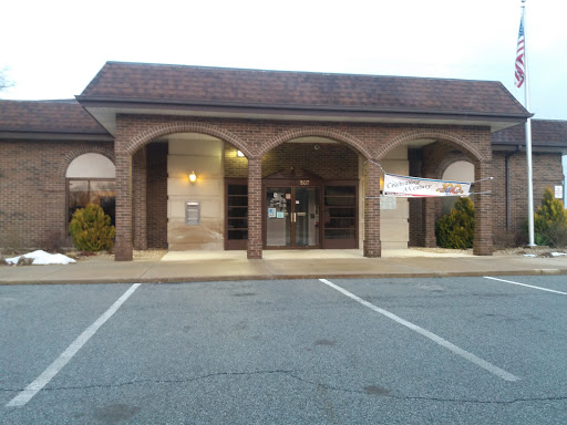 Demotte State Bank in Lowell, Indiana