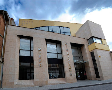 MVSEO BIBLIOTECA Pública Municipal de Villarrobledo. C. de la Carrasca, 29, 02600 Villarrobledo, Albacete, España