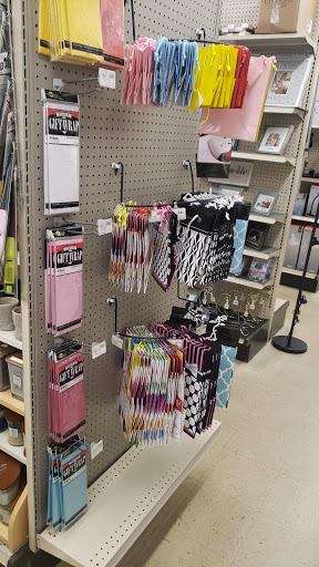 Hardware Store «Elliott Ace Hardware», reviews and photos, 15360 Watertown Plank Rd, Elm Grove, WI 53122, USA