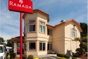 Ramada by Wyndham SeaTac Airport North image