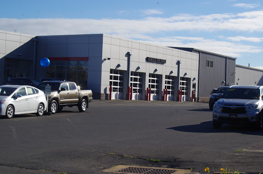 Toyota Dealer «Middletown Toyota», reviews and photos, 634 Newfield St, Middletown, CT 06457, USA