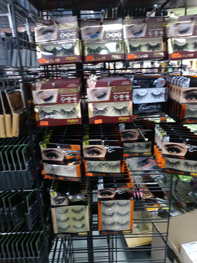 Beauty Supply Store «Mid-K Beauty Supply», reviews and photos, 5408 NE M L King Blvd, Portland, OR 97211, USA