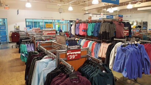 Sportswear Store «Columbia Sportswear Outlet Store», reviews and photos, 18539 Outlet Blvd #606, Chesterfield, MO 63005, USA