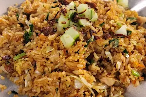 Warung Nasi Goreng "Mas Puri" Khas Jakarta Timur image