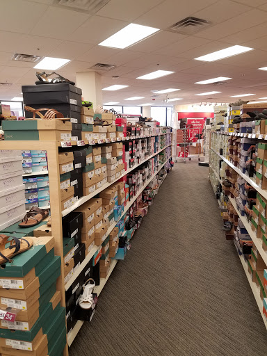 Shoe Store «Famous Footwear», reviews and photos, 1245 Bald Hill Rd, Warwick, RI 02886, USA