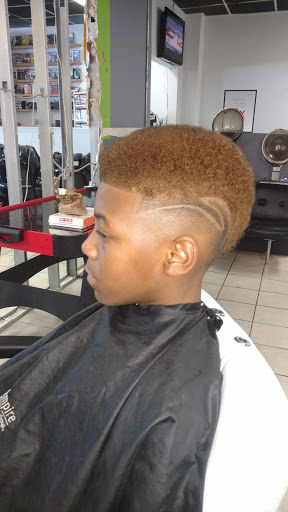 Beauty Salon «Handz On Barber & Beauty Salon», reviews and photos, 6800 Humboldt Ave N, Minneapolis, MN 55430, USA