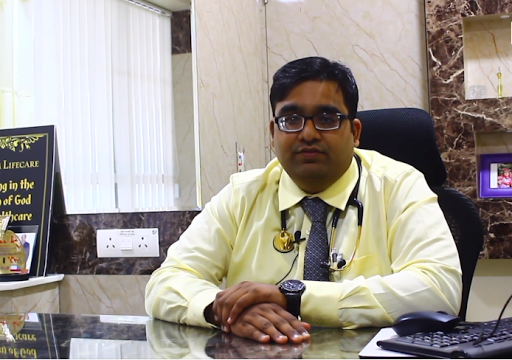 Dr Parthiv Shah - Chest physician | Lung specialist | TB Specialist | Pulmonologist in Borivali