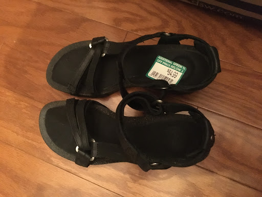 Shoe Store «DSW Designer Shoe Warehouse», reviews and photos, 15001 Potomac Town Pl #120, Woodbridge, VA 22192, USA