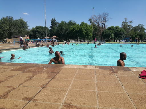 Kempton Park Swimming Pool