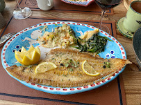 Plats et boissons du Restaurant de spécialités à base de poisson-pêcheur Le Mathurin du bateau à l'assiette à Saint-Valery-sur-Somme - n°6