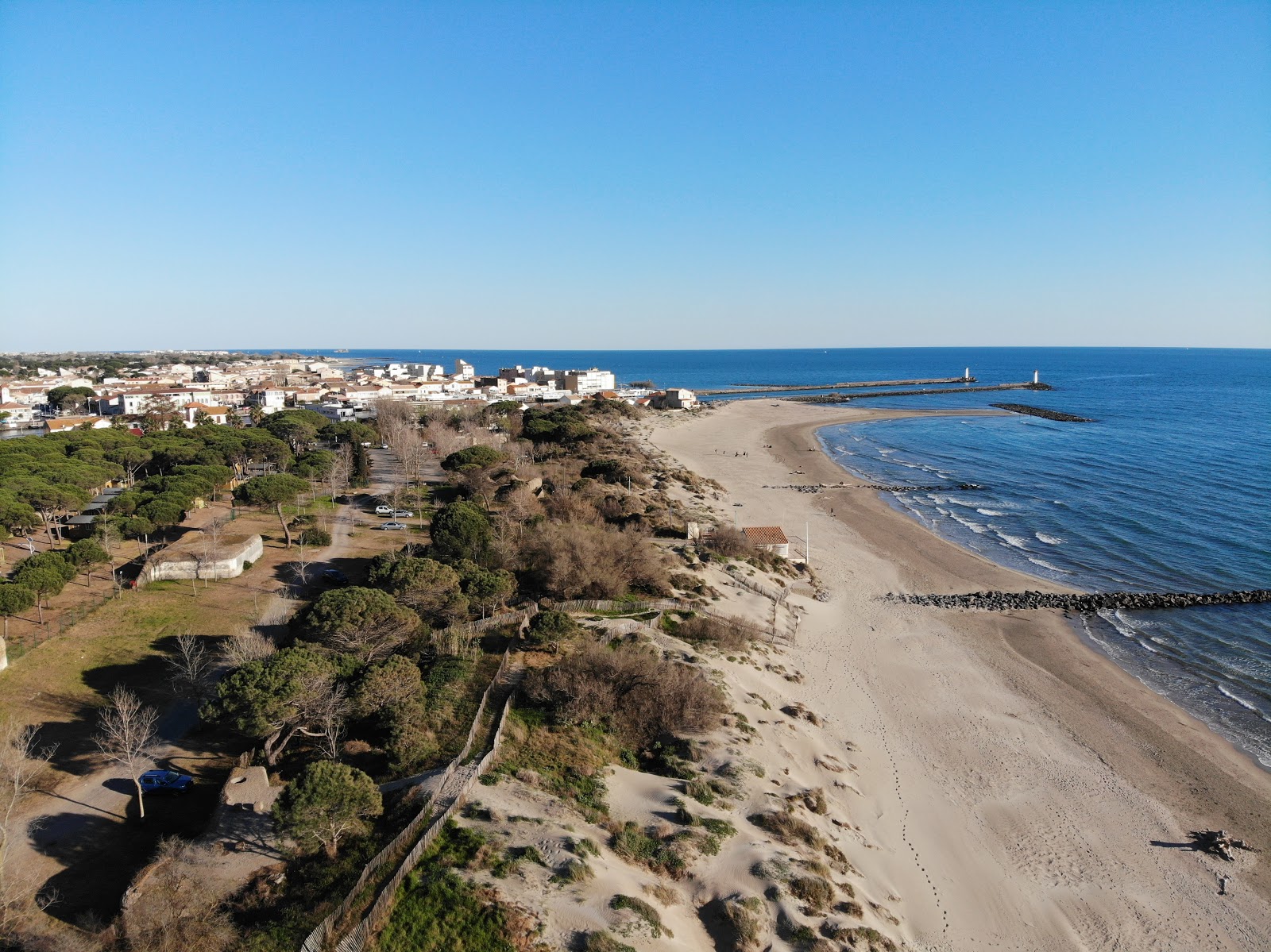 Foto von Tamarissiere beach mit feiner beiger sand Oberfläche