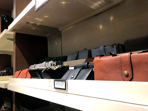 Watch Store «Fossil Outlet Store», reviews and photos, 18521 Outlet Blvd #725, Chesterfield, MO 63005, USA
