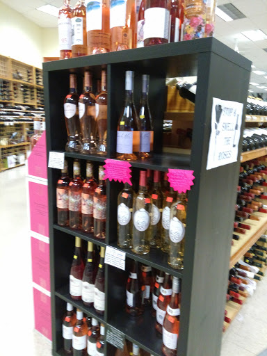 Liquor Store «Burlington Wine and Spirits», reviews and photos, 43 Middlesex Turnpike, Burlington, MA 01803, USA