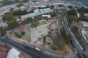 Plaza Francisco de Miranda, La Floresta image