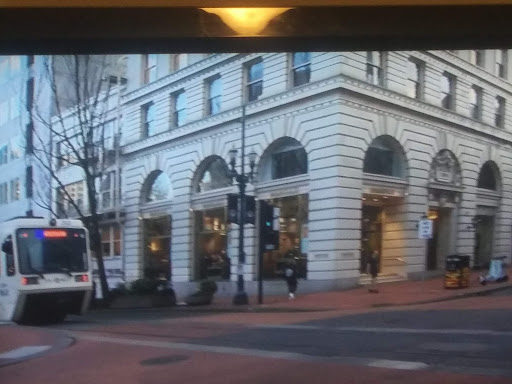 Margulis Jewelers, 800 SW Broadway, Portland, OR 97205, USA, 