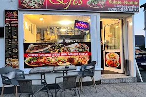 Efes döner kebab and pizza image