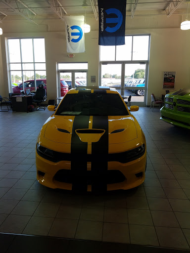 Car Dealer «Falls Chrysler Jeep Dodge», reviews and photos, 4100 State Rd, Cuyahoga Falls, OH 44223, USA