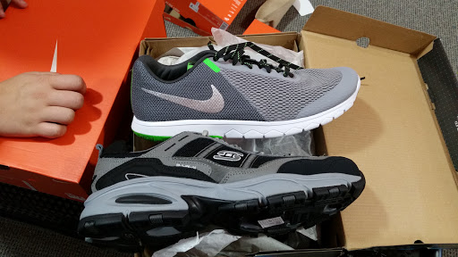 Shoe Store «Shoe Station», reviews and photos, 741 C Hilcrest Road, Mobile, AL 36695, USA