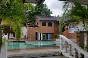 Cabanas y Hotel Villa Chepa image