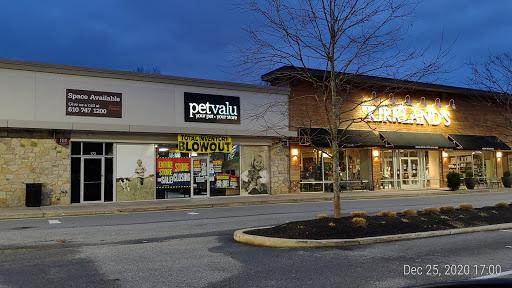 Shopping Mall «Gateway Shopping Center», reviews and photos, 221 E Swedesford Rd, Wayne, PA 19087, USA