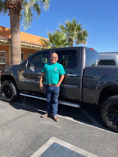 Used Car Dealer «Car World», reviews and photos, 3400 N Oracle Rd, Tucson, AZ 85705, USA