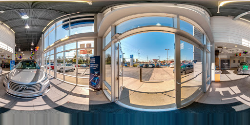Hyundai Dealer «Oxmoor Hyundai», reviews and photos, 8107 Shelbyville Rd, Louisville, KY 40222, USA