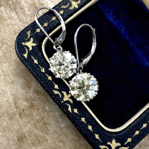 Pawn Shop «Money & More», reviews and photos, 1025 S Riverside Dr, Iowa City, IA 52246, USA