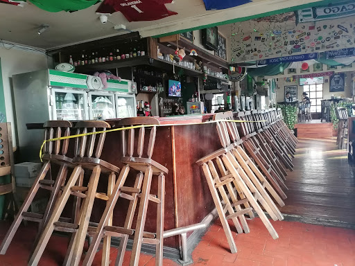 Beach bars in San Jose