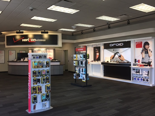 Cell Phone Store «Verizon», reviews and photos, 375 S James Campbell Blvd, Columbia, TN 38401, USA