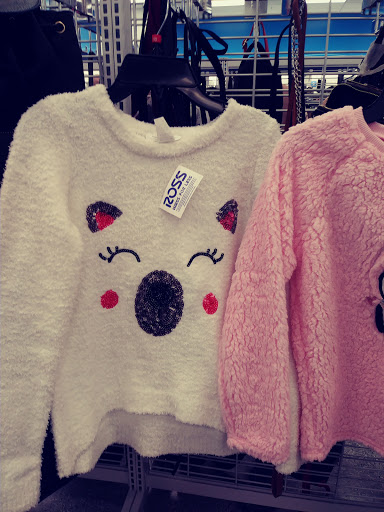 Clothing Store «Ross Dress for Less», reviews and photos, 2665 W Hillcrest Dr, Newbury Park, CA 91320, USA